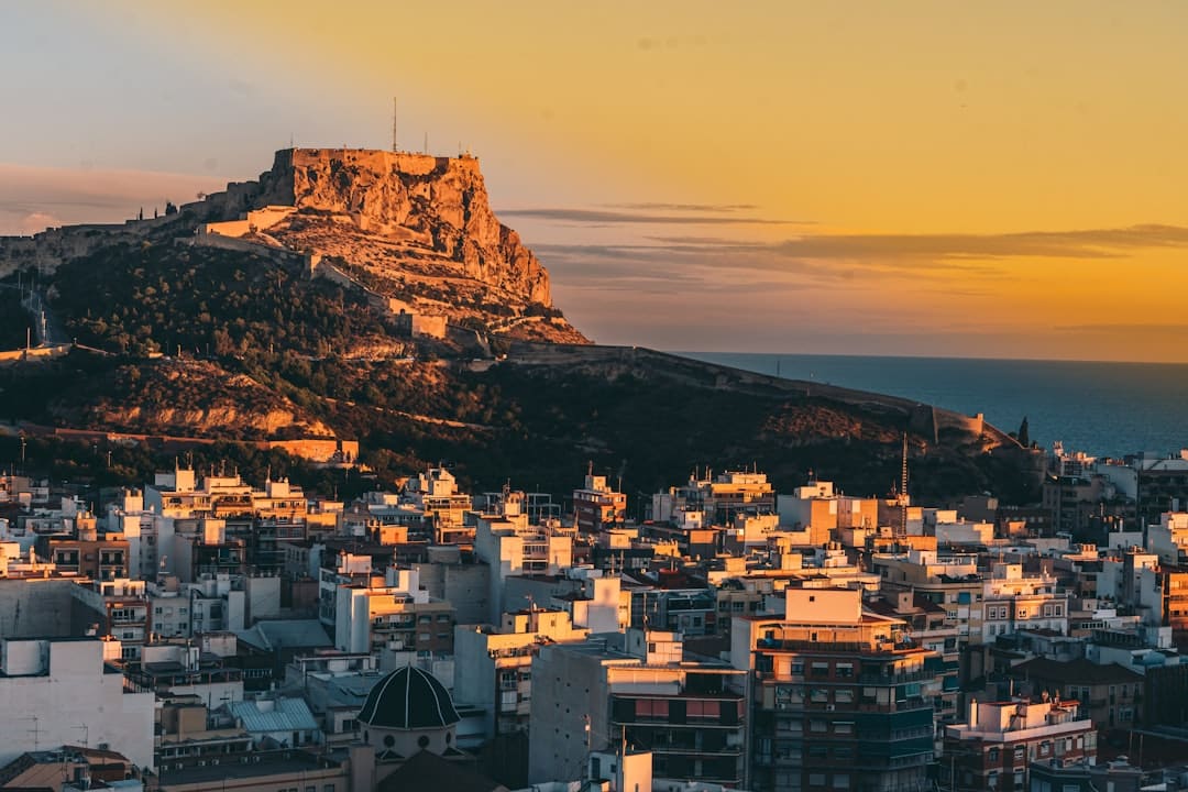 Uitzicht over Alicante, de provincie waar de meeste Nederlanders in Spanje wonen