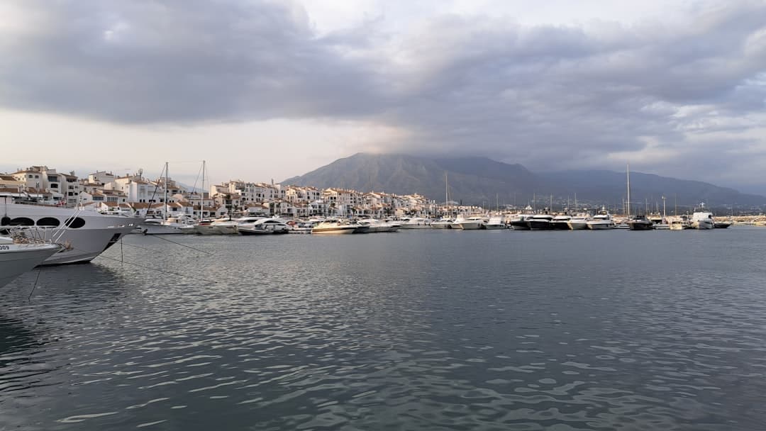 Haven aan de Costa del Sol bij Malaga, populair bij de Nederlandse gemeenschap